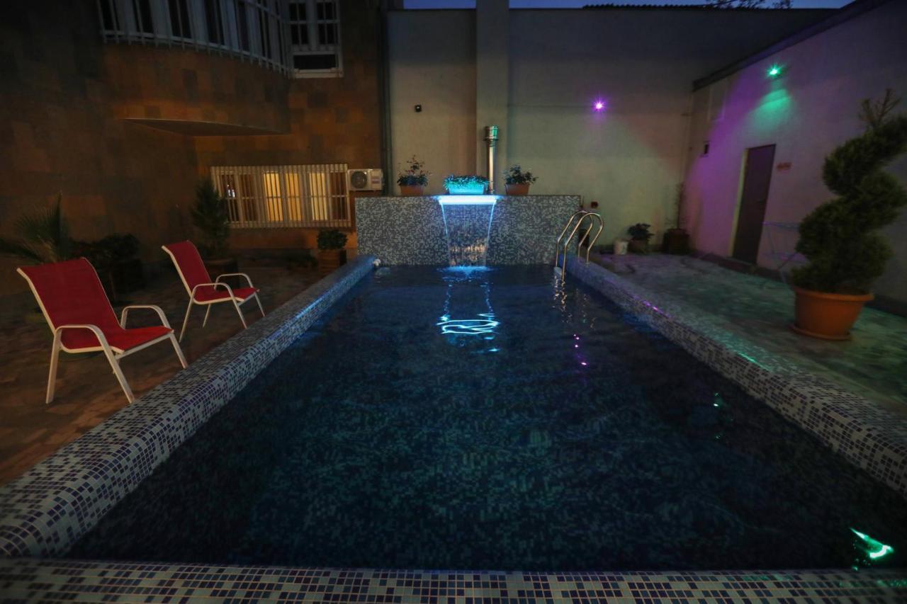 Alba Hotel Yerevan Ngoại thất bức ảnh