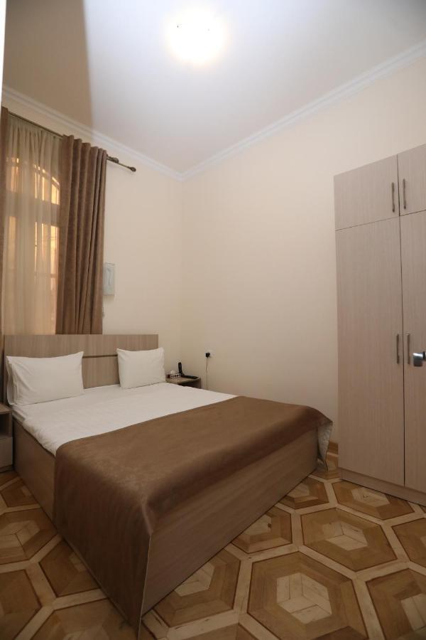 Alba Hotel Yerevan Ngoại thất bức ảnh
